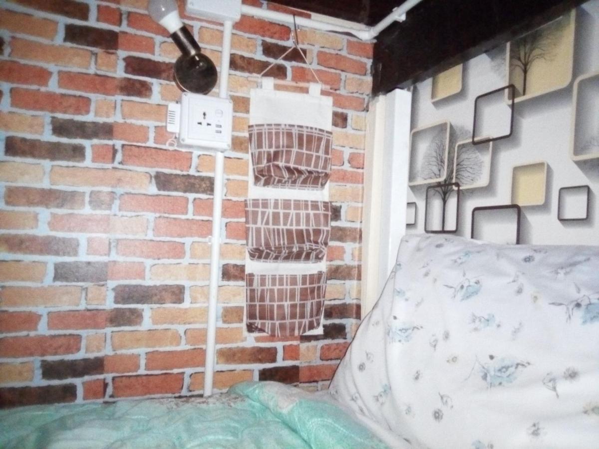 Bed and Breakfast Ban Kru Ae Mixed Dorm Bangkok Exteriér fotografie