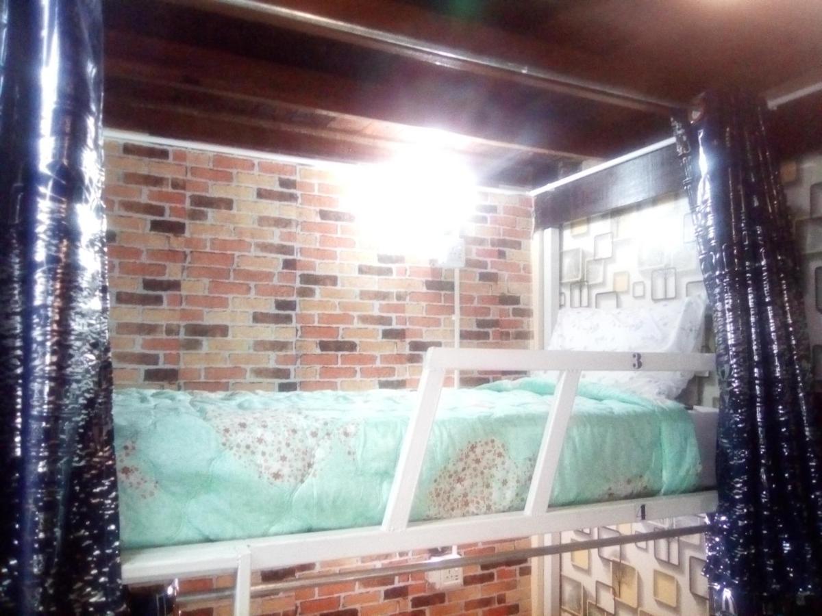 Bed and Breakfast Ban Kru Ae Mixed Dorm Bangkok Exteriér fotografie