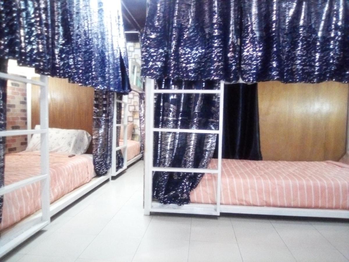 Bed and Breakfast Ban Kru Ae Mixed Dorm Bangkok Exteriér fotografie